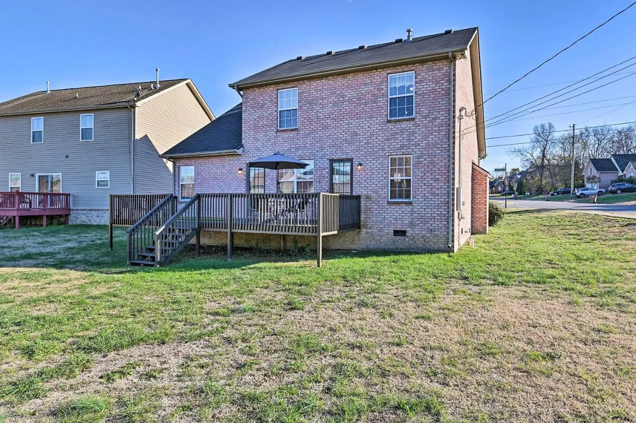 Charming Nashville Home About 6 Mi To Downtown! 0*,